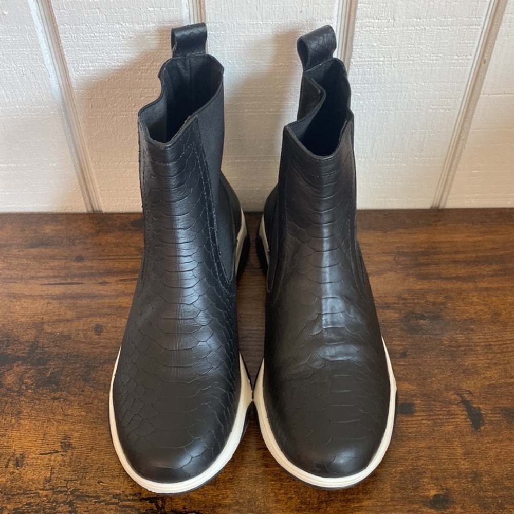 Chunky Sneaker Chelsea Pull -On Boot Faux Snake Leather Black & White - Picture 4 of 9